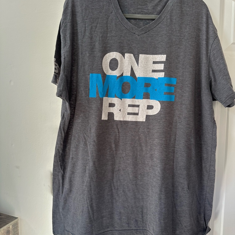 Gray V-Neck T-Shirt with Motivational Print
